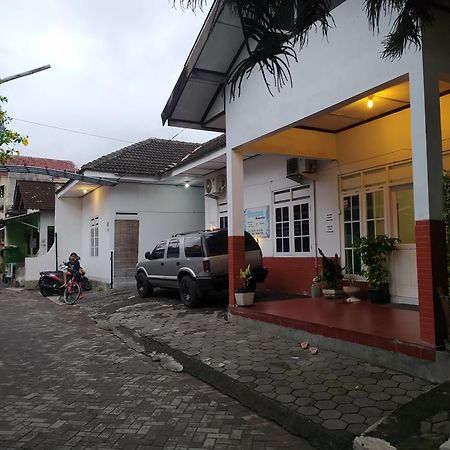 Banana Homestay Prawirodirjan Yogyakarta Kültér fotó