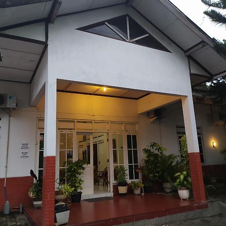 Banana Homestay Prawirodirjan Yogyakarta Kültér fotó